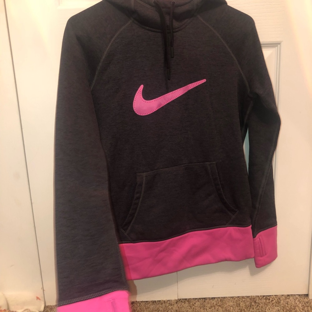 NIKE dri fit sweatshirt